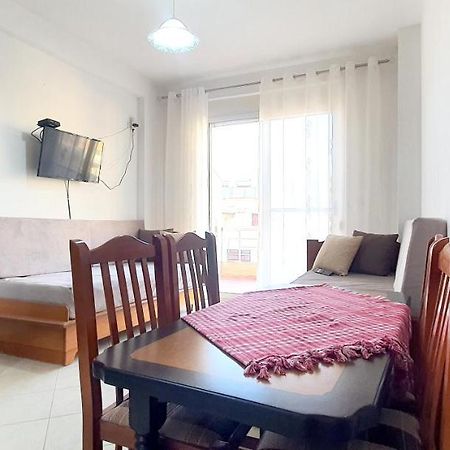 Sea & Sun Apartment Dıraç Dış mekan fotoğraf