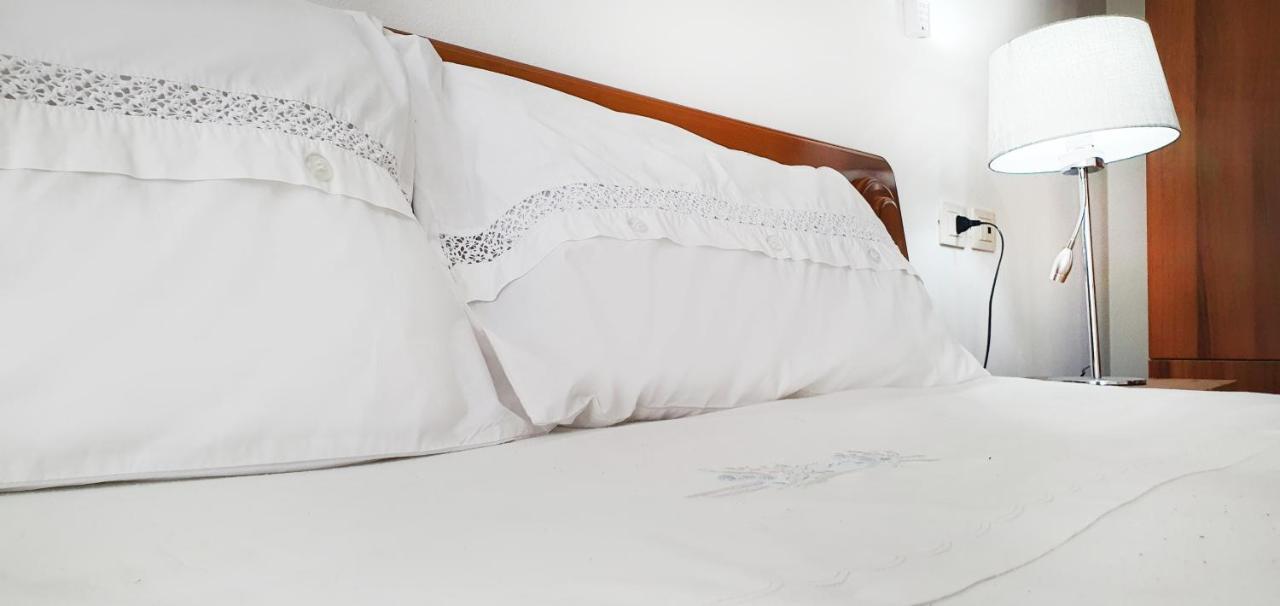 Sea & Sun Apartment Dıraç Dış mekan fotoğraf