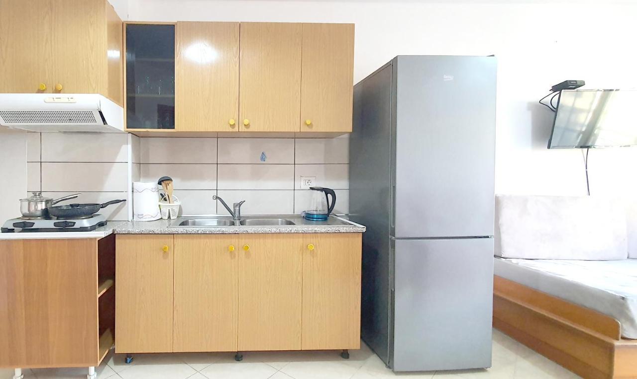 Sea & Sun Apartment Dıraç Dış mekan fotoğraf