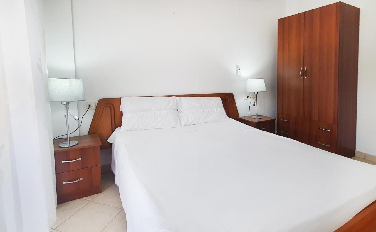 Sea & Sun Apartment Dıraç Dış mekan fotoğraf
