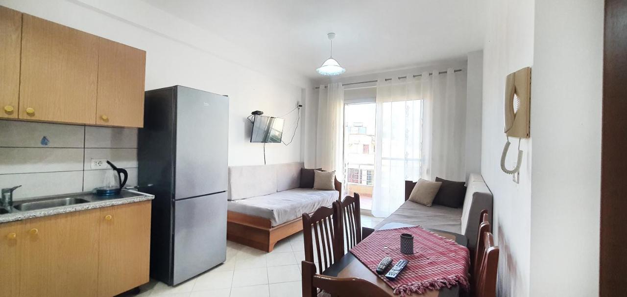 Sea & Sun Apartment Dıraç Dış mekan fotoğraf